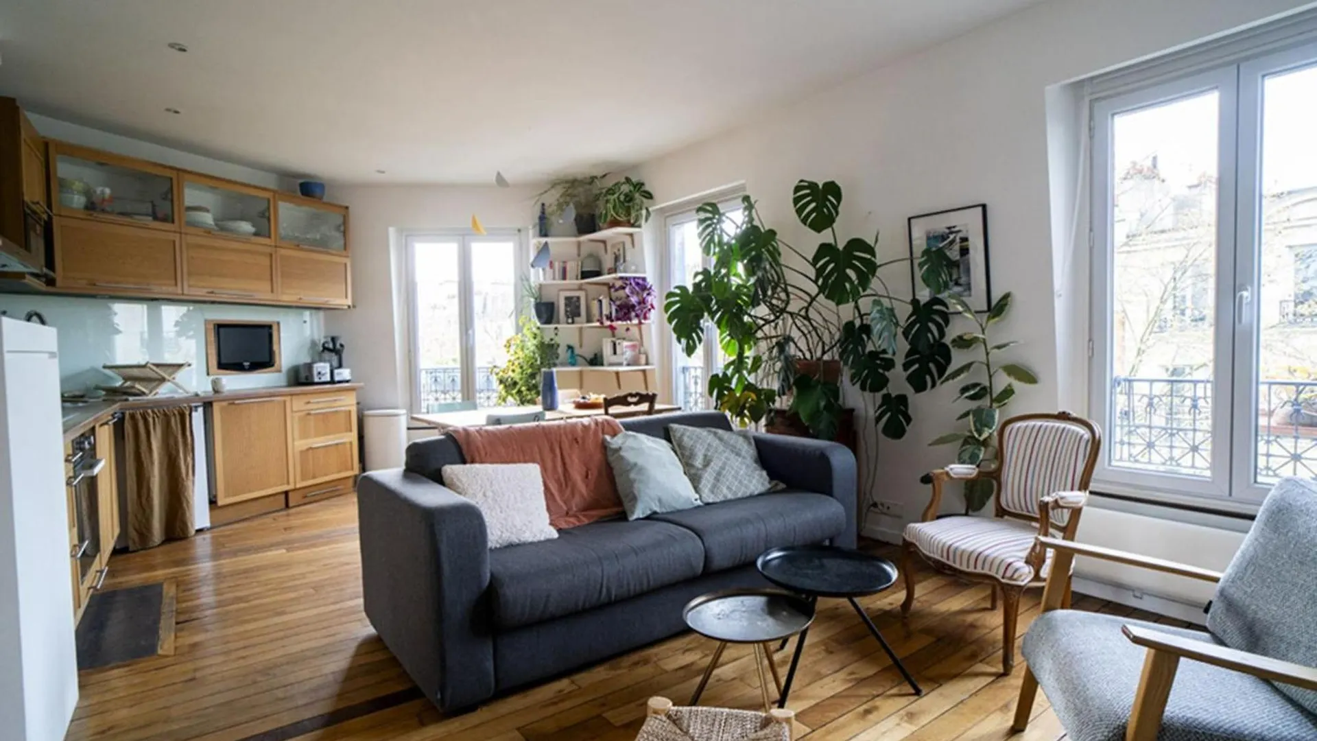Near Buttes Chaumont Apartment Paris